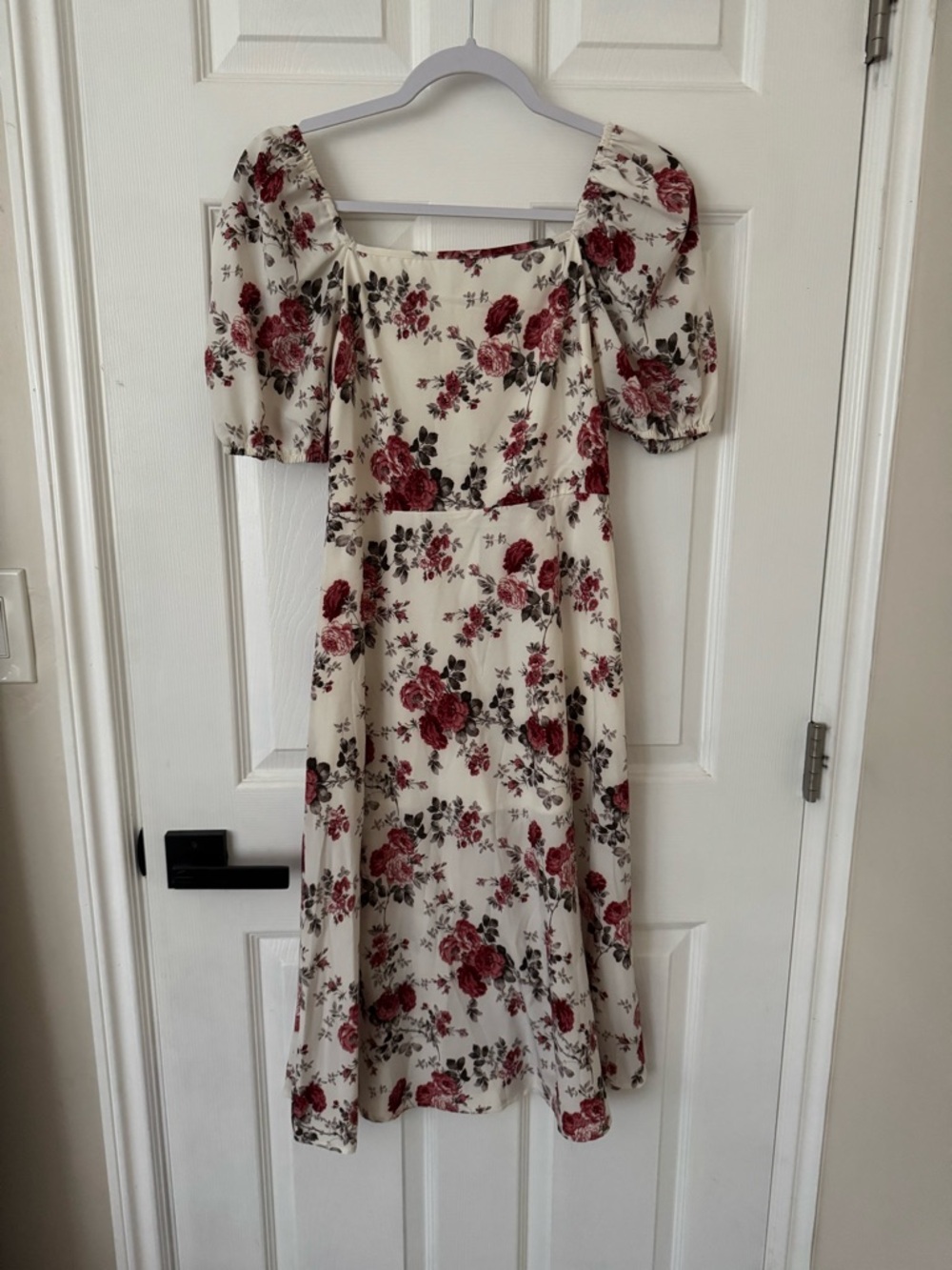 Shein NWOT Floral Puff-Sleeve Midi Dress in Cream and Burgundy